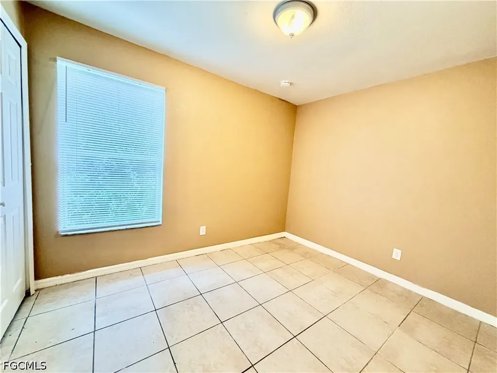 635 Hawthorne Avenue S Lehigh Acres FL 33974