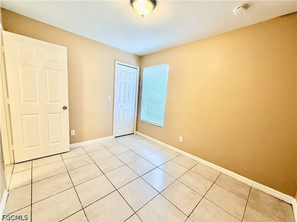 635 Hawthorne Avenue S Lehigh Acres FL 33974