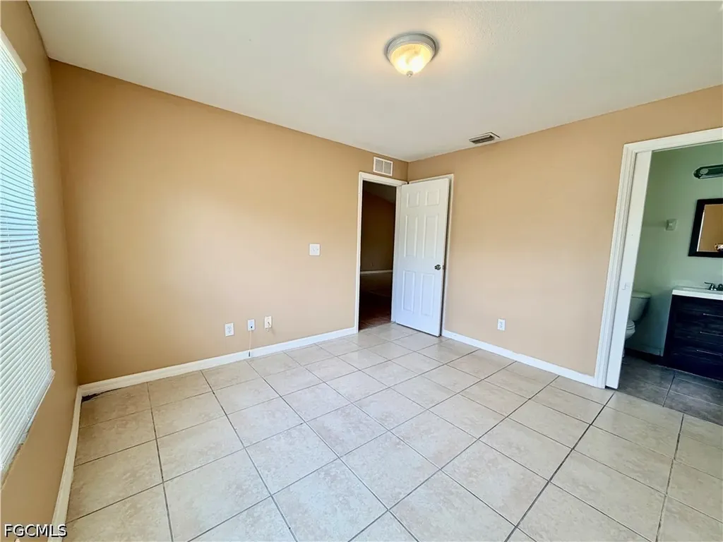 635 Hawthorne Avenue S Lehigh Acres FL 33974