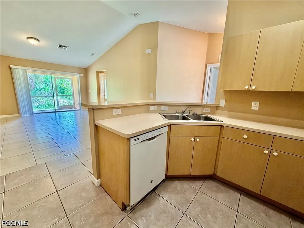 635 Hawthorne Avenue S Lehigh Acres FL 33974