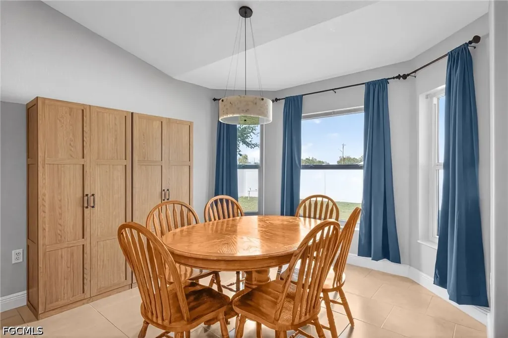 1417 NW 16th Place Cape Coral FL 33993