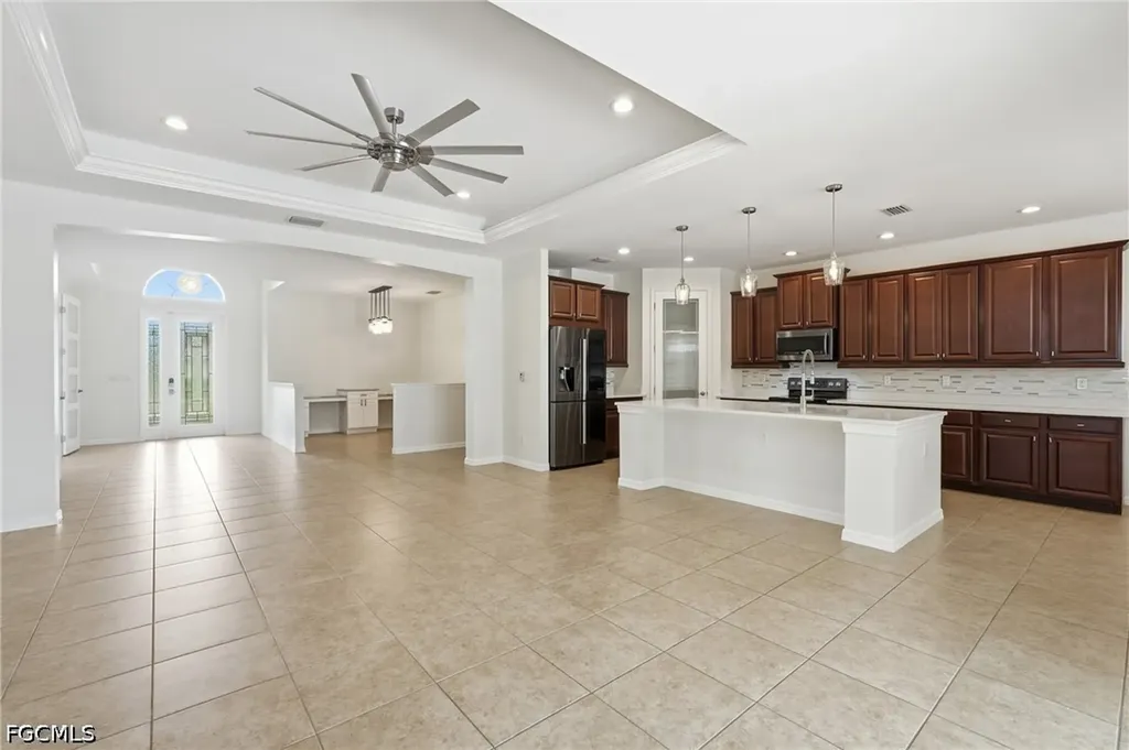 2617 Stonyhill Court Cape Coral FL 33991