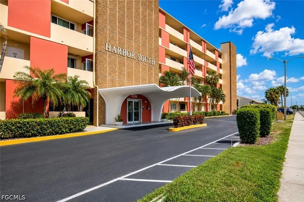 1766 Cape Coral Parkway E Cape Coral FL 33904