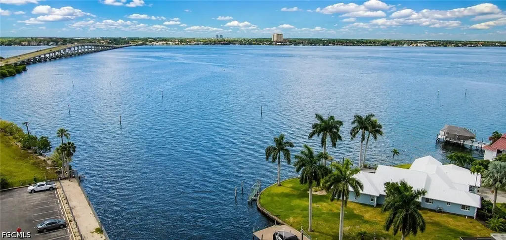 1766 Cape Coral Parkway E Cape Coral FL 33904