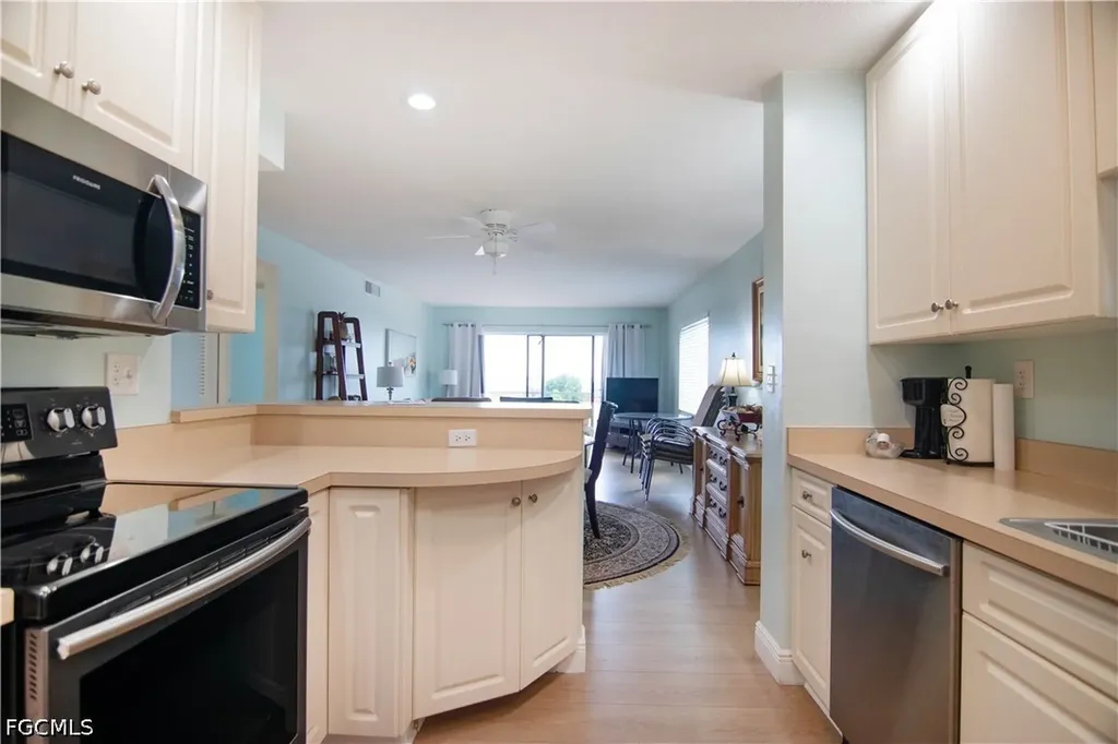 1766 Cape Coral Parkway E Cape Coral FL 33904