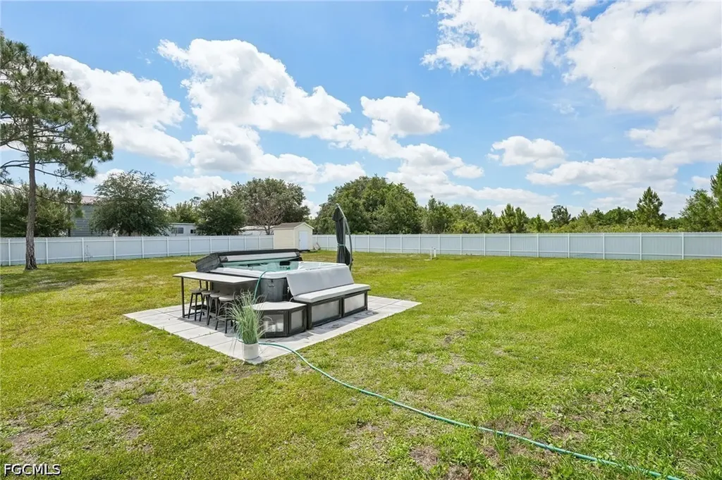 910 Richmond Avenue N Lehigh Acres FL 33972