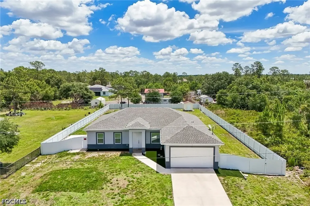 910 Richmond Avenue N Lehigh Acres FL 33972