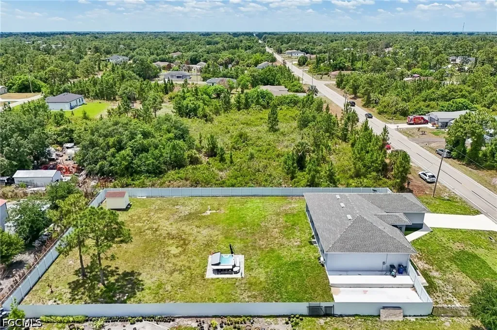 910 Richmond Avenue N Lehigh Acres FL 33972