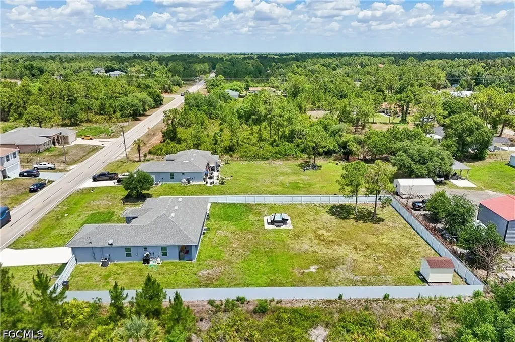 910 Richmond Avenue N Lehigh Acres FL 33972