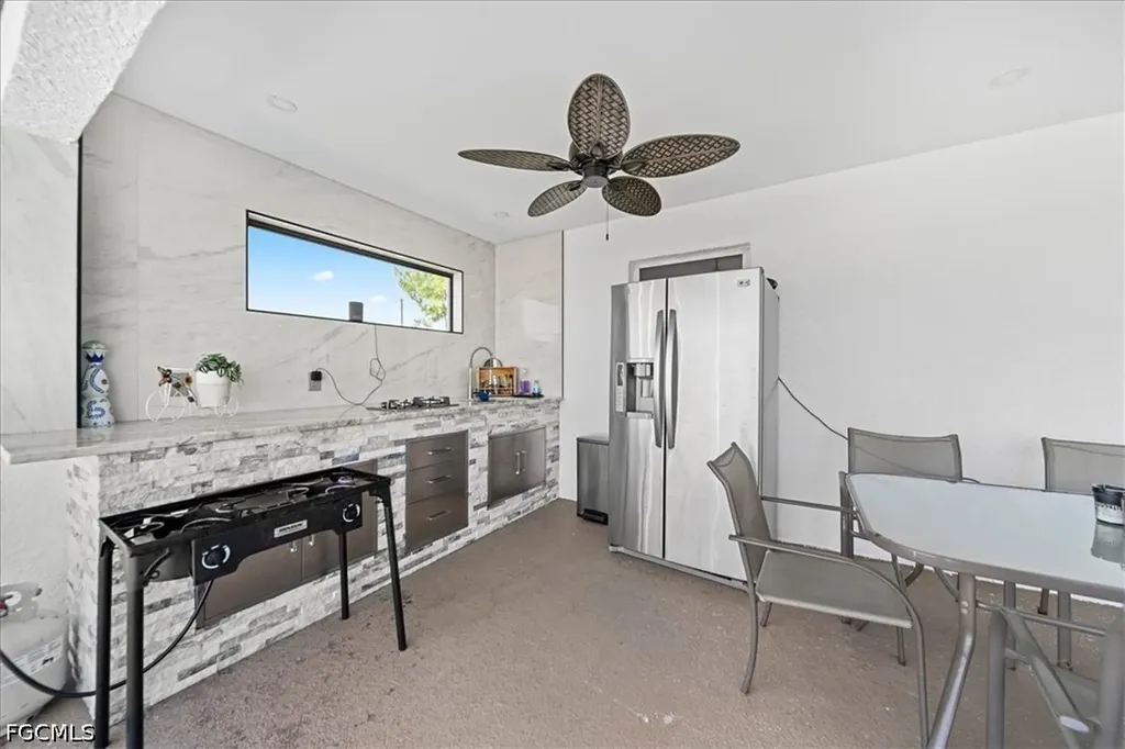 4216 NE 20th Place Cape Coral FL 33909