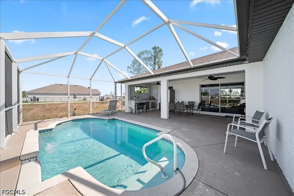 4216 NE 20th Place Cape Coral FL 33909