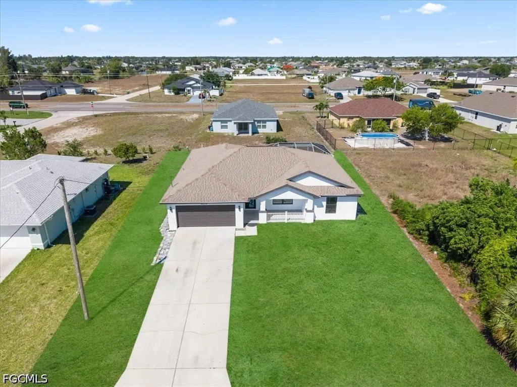 4216 NE 20th Place Cape Coral FL 33909