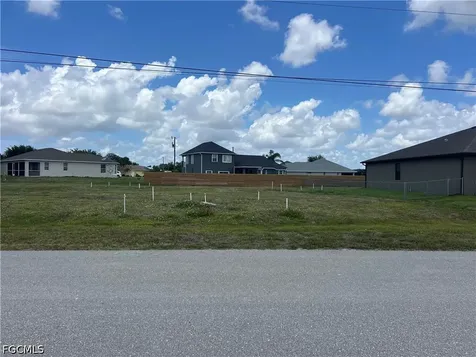 515 SE 11th Street Cape Coral FL 33990
