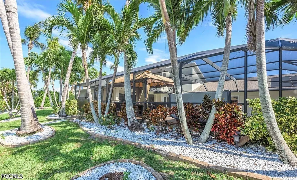 5208 SW 8th Court Cape Coral FL 33914