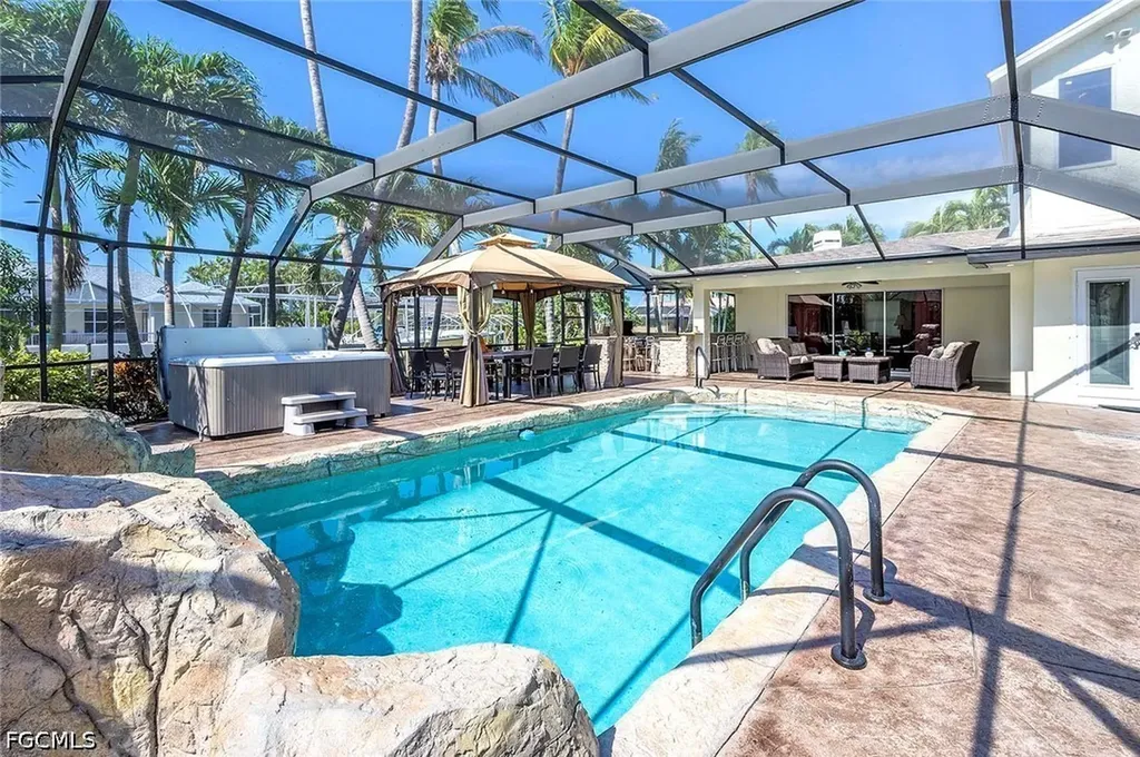 5208 SW 8th Court Cape Coral FL 33914