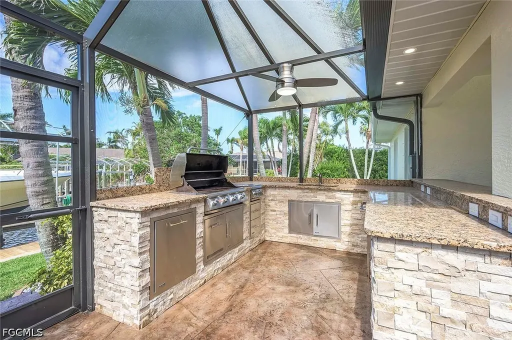 5208 SW 8th Court Cape Coral FL 33914