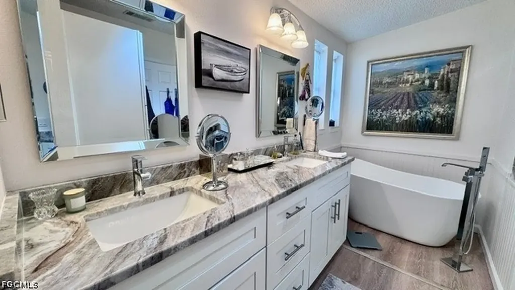 5548 Adam Drive North Fort Myers FL 33917