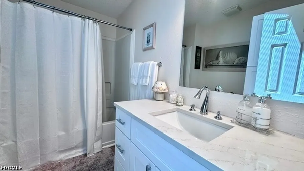 5548 Adam Drive North Fort Myers FL 33917