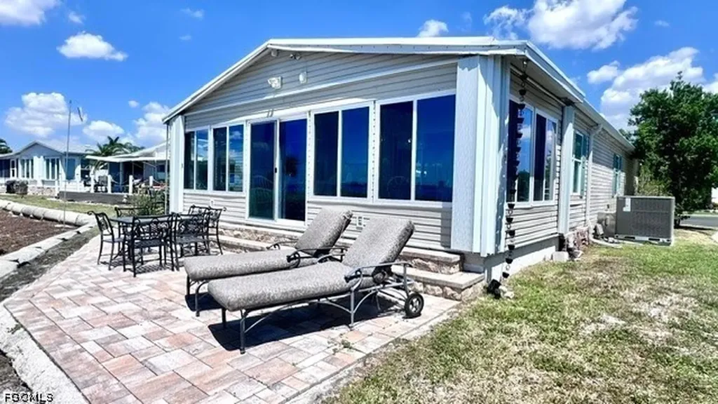 5548 Adam Drive North Fort Myers FL 33917