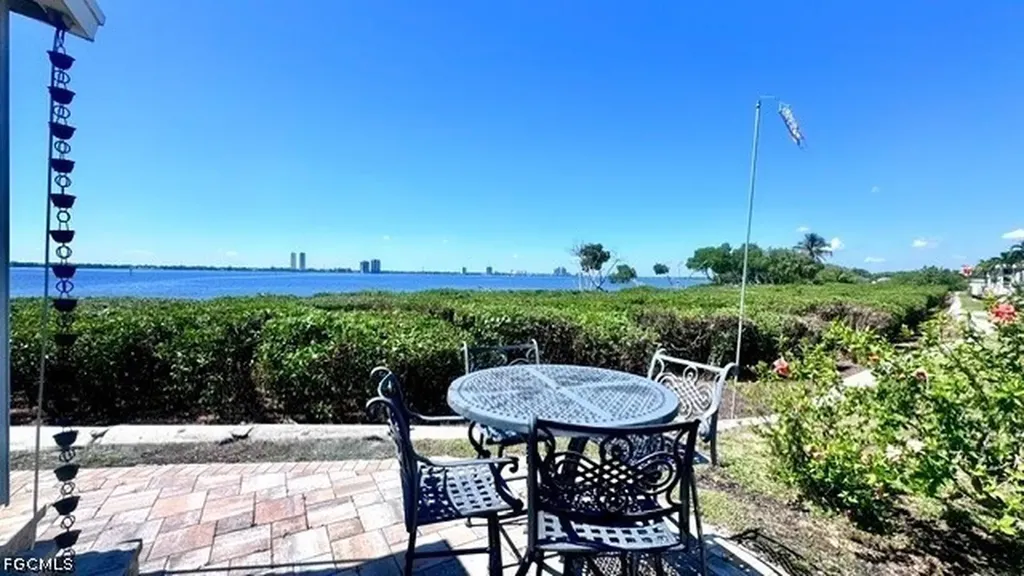 5548 Adam Drive North Fort Myers FL 33917