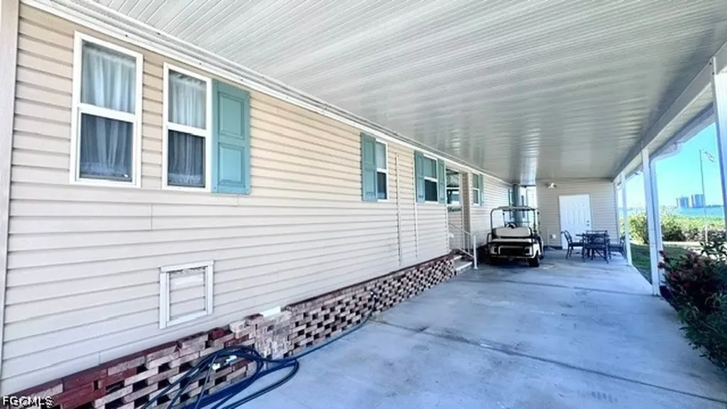5548 Adam Drive North Fort Myers FL 33917