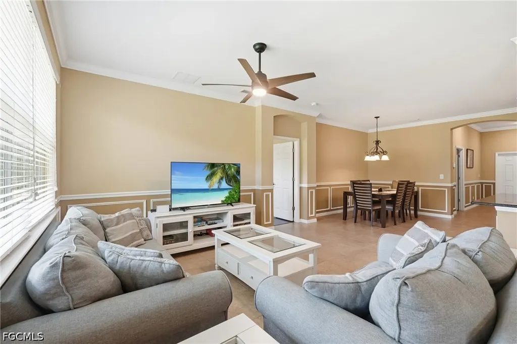 2506 Blackburn Circle Cape Coral FL 33991