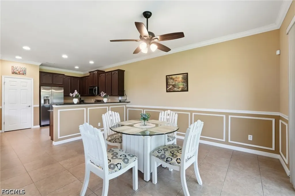 2506 Blackburn Circle Cape Coral FL 33991