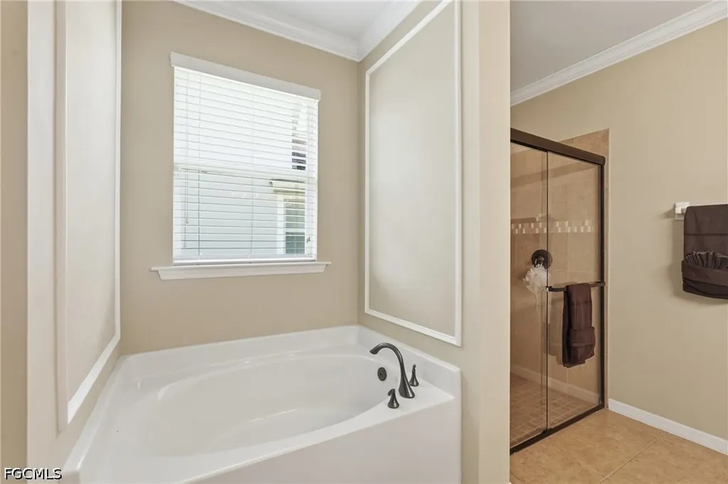 2506 Blackburn Circle Cape Coral FL 33991