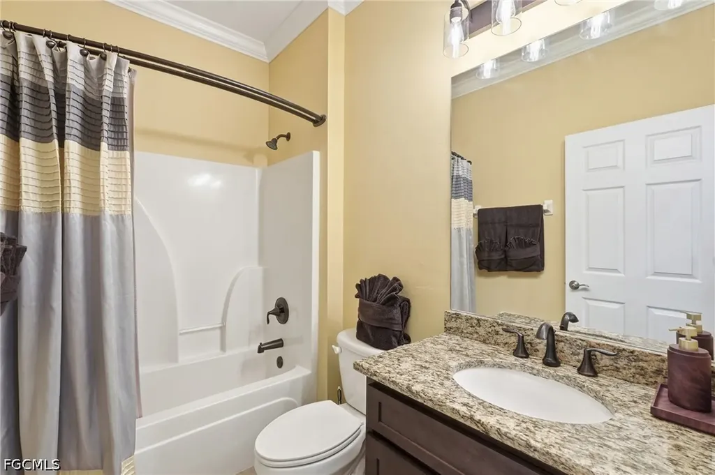 2506 Blackburn Circle Cape Coral FL 33991
