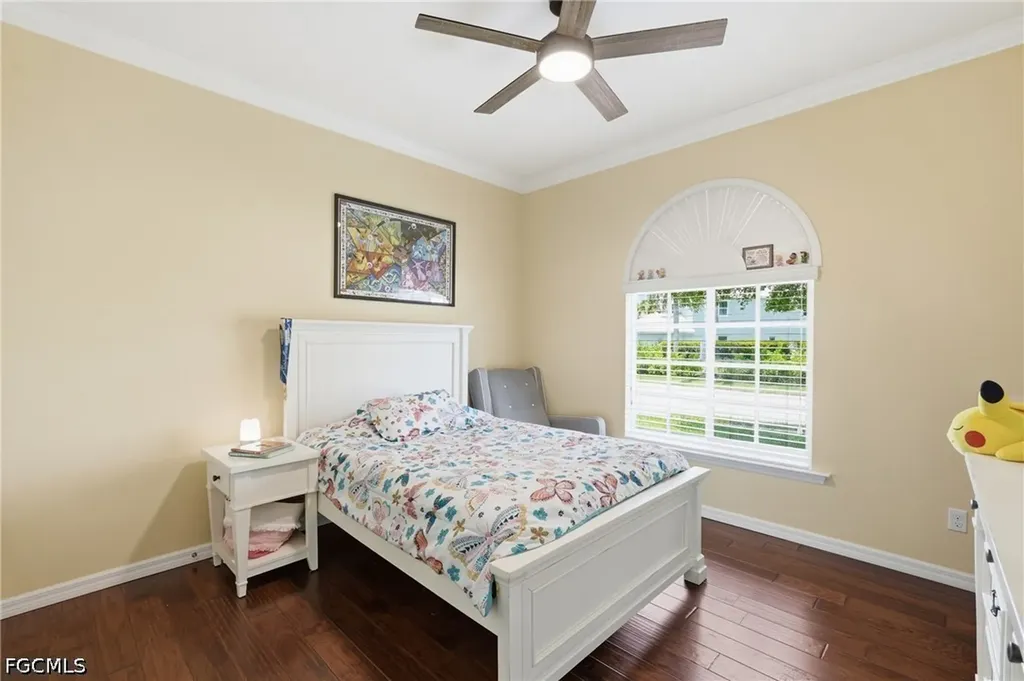 2506 Blackburn Circle Cape Coral FL 33991