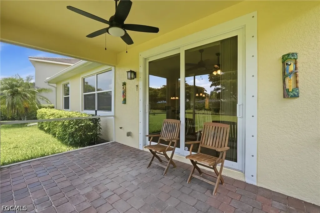 2506 Blackburn Circle Cape Coral FL 33991