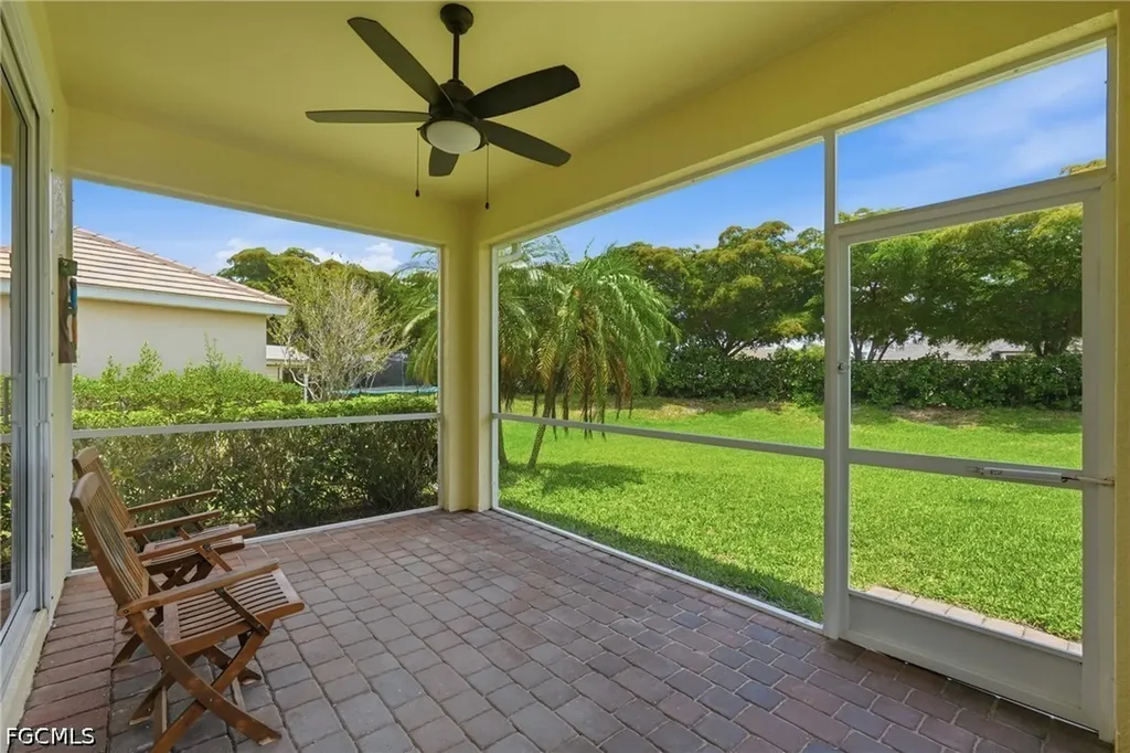 2506 Blackburn Circle Cape Coral FL 33991