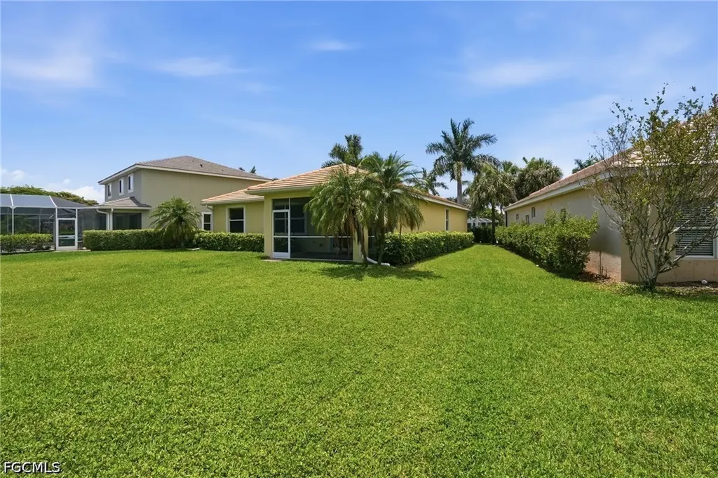 2506 Blackburn Circle Cape Coral FL 33991