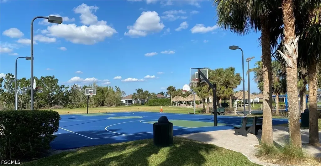 2506 Blackburn Circle Cape Coral FL 33991