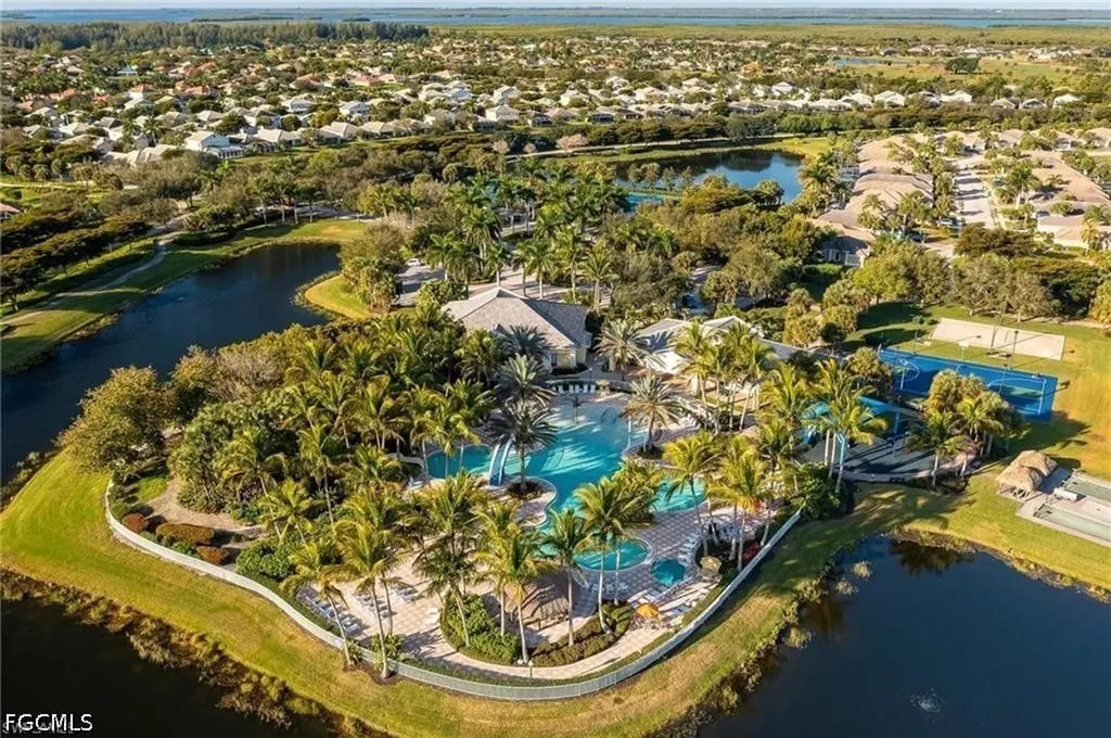 2506 Blackburn Circle Cape Coral FL 33991