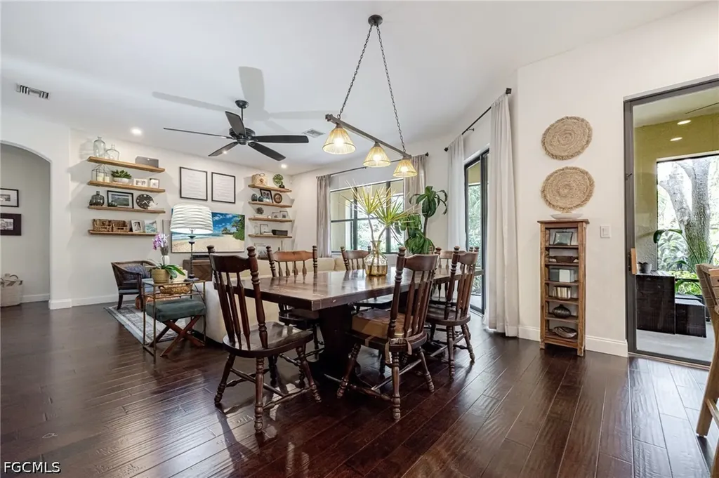 12627 Kentwood Avenue Fort Myers FL 33913