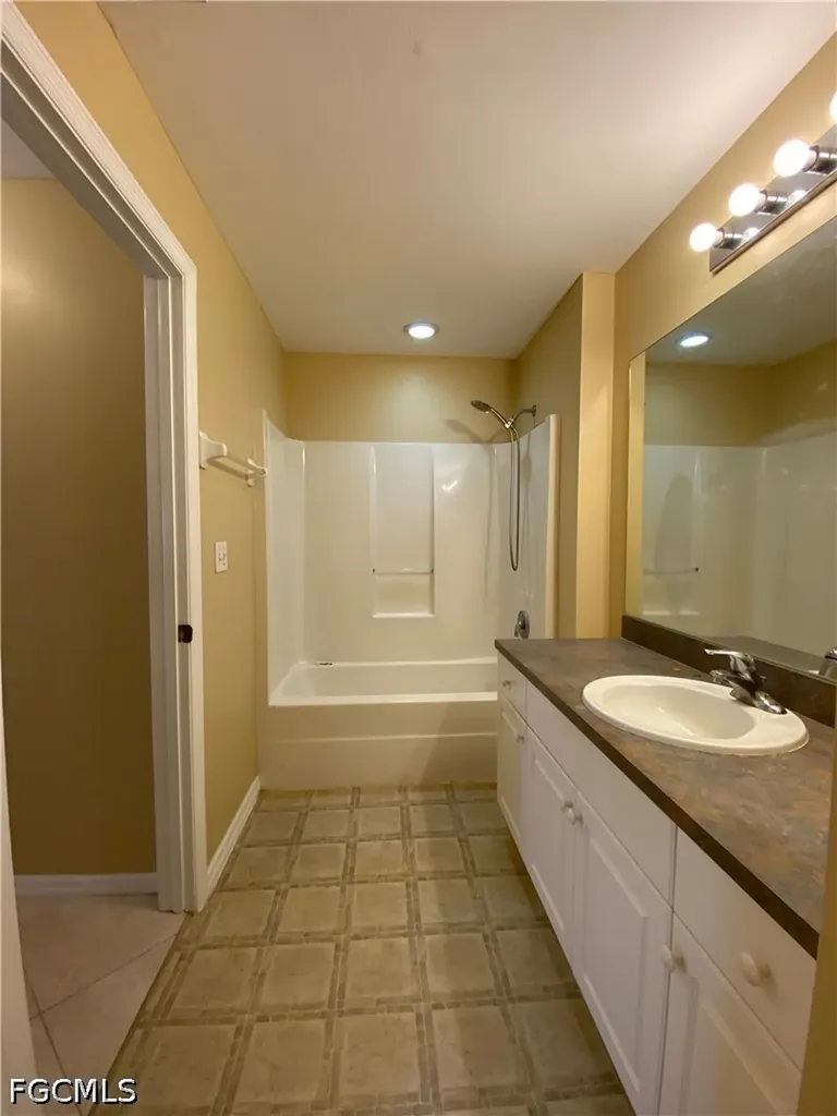 2030 NW 8th Terrace Cape Coral FL 33993