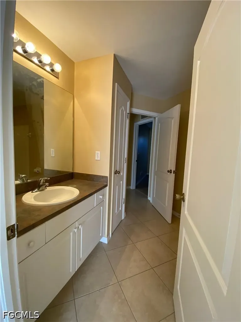 2030 NW 8th Terrace Cape Coral FL 33993
