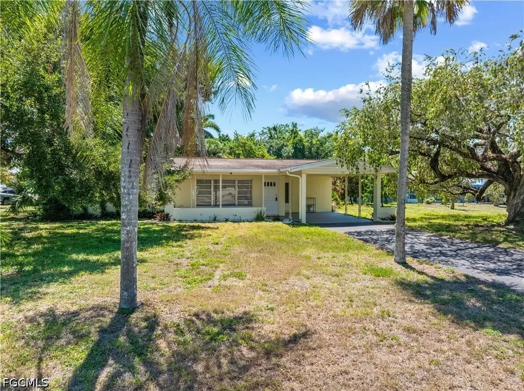112 Clayton Avenue Lehigh Acres FL 33936