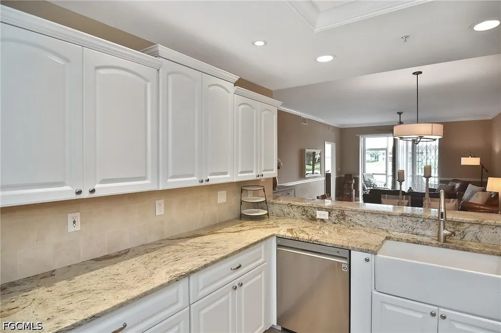8099 Queen Palm Lane Fort Myers FL 33966