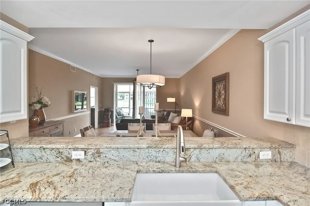 8099 Queen Palm Lane Fort Myers FL 33966