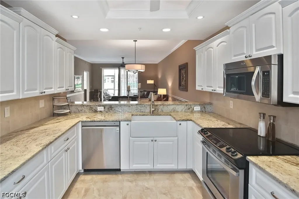8099 Queen Palm Lane Fort Myers FL 33966