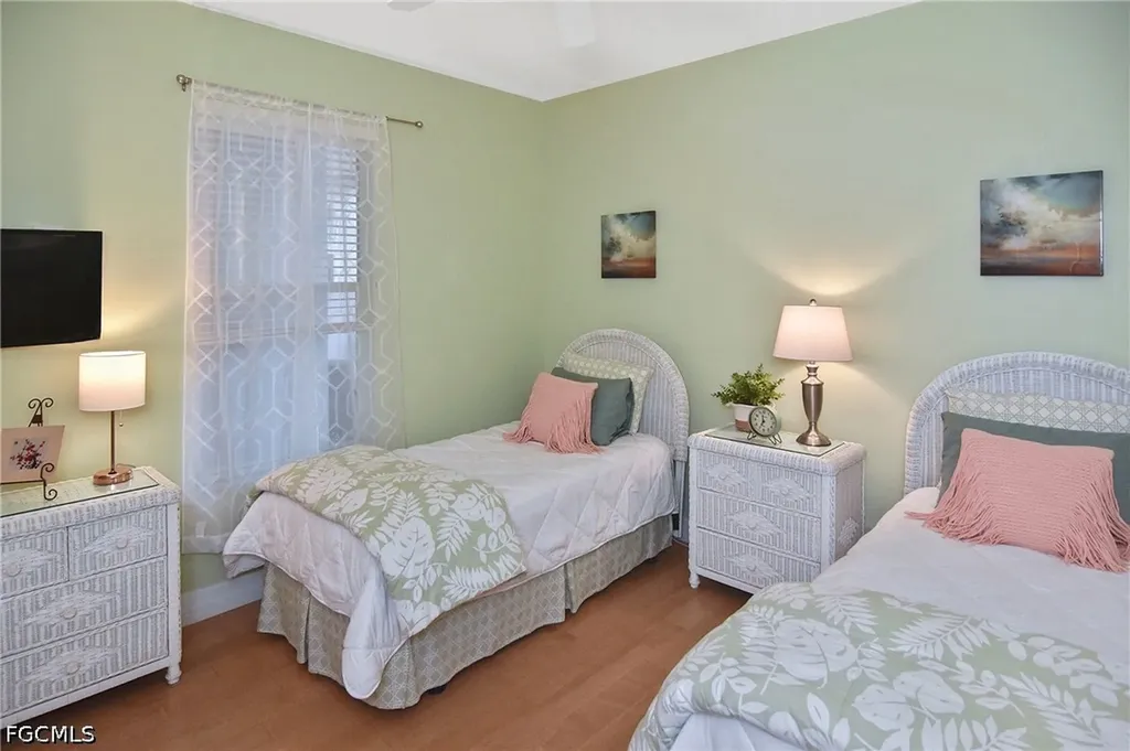 8099 Queen Palm Lane Fort Myers FL 33966