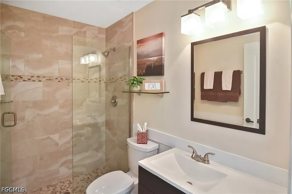8099 Queen Palm Lane Fort Myers FL 33966