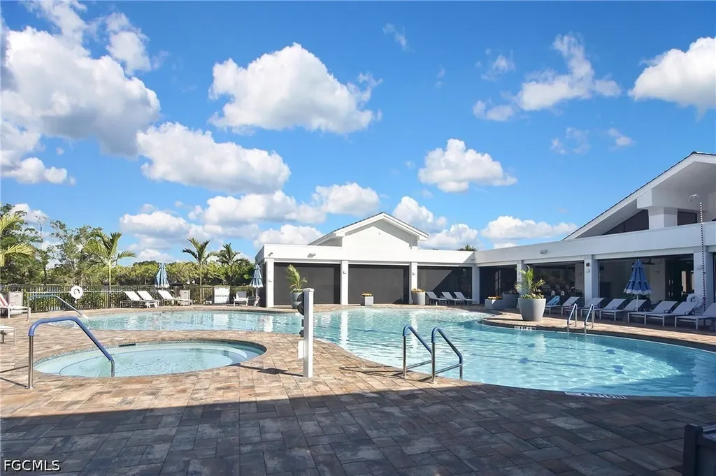 8099 Queen Palm Lane Fort Myers FL 33966