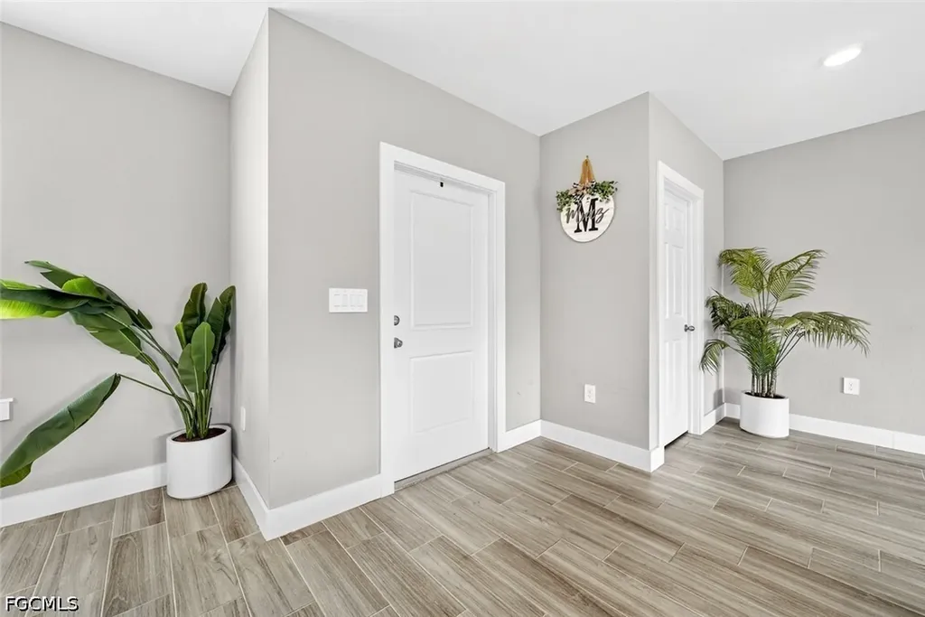 2008 NW 24th Place Cape Coral FL 33993