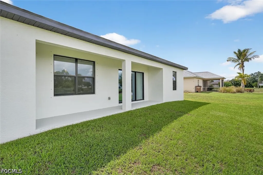 2008 NW 24th Place Cape Coral FL 33993