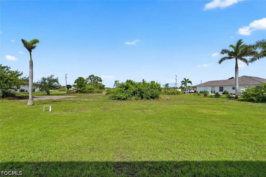 2008 NW 24th Place Cape Coral FL 33993
