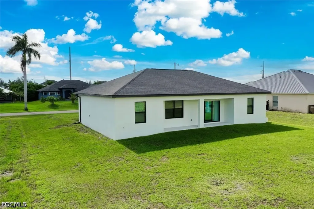 2008 NW 24th Place Cape Coral FL 33993