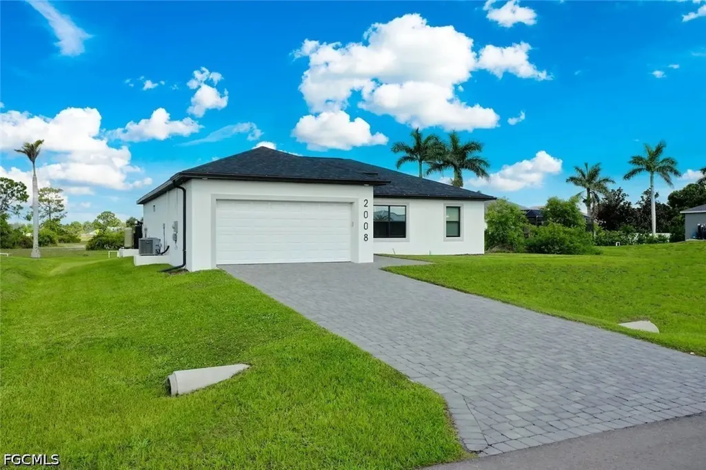 2008 NW 24th Place Cape Coral FL 33993